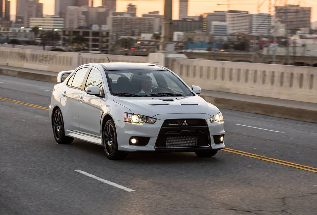 mitsubishi-lancer-evolution-front