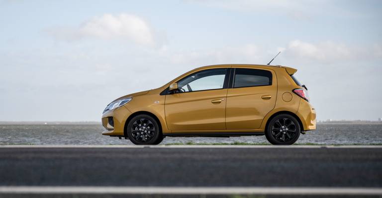  Anche la Mitsubishi Space Star non supera i 10.000 euro come auto nuova, il che la rende una delle auto più economiche sul mercato.