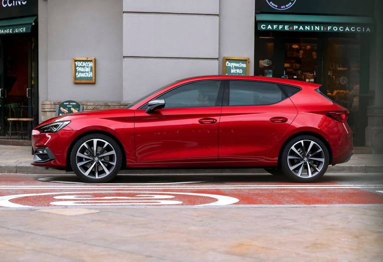  I modelli di auto a gas naturale, come la Seat Leon TGI, stanno salendo alla ribalta in termini di propulsione ecologica.