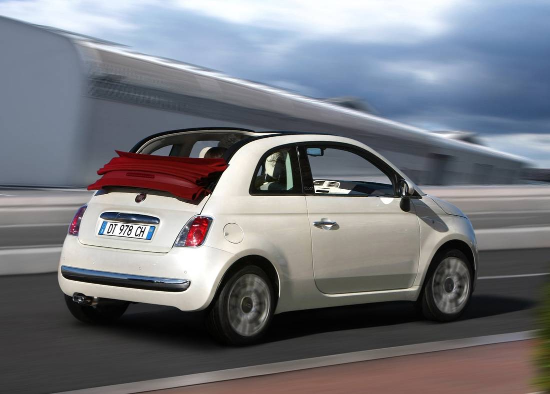 FIAT 500C: dimensioni, interni, motori, prezzi e concorrenti