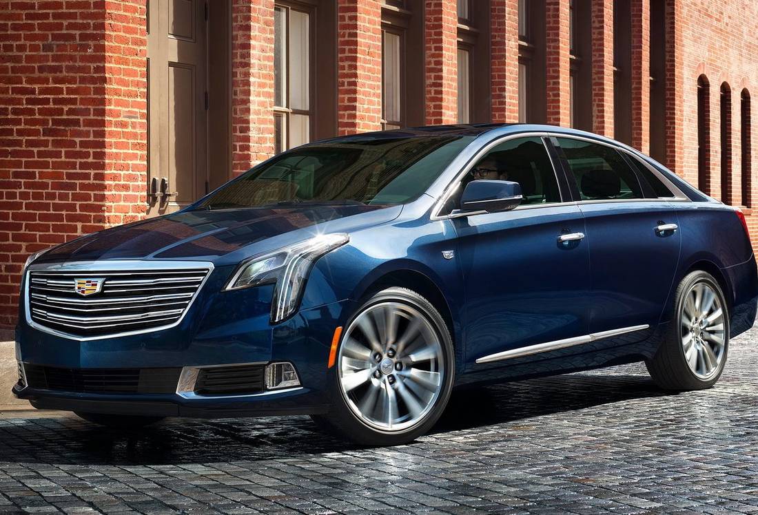 cadillac-xts-front