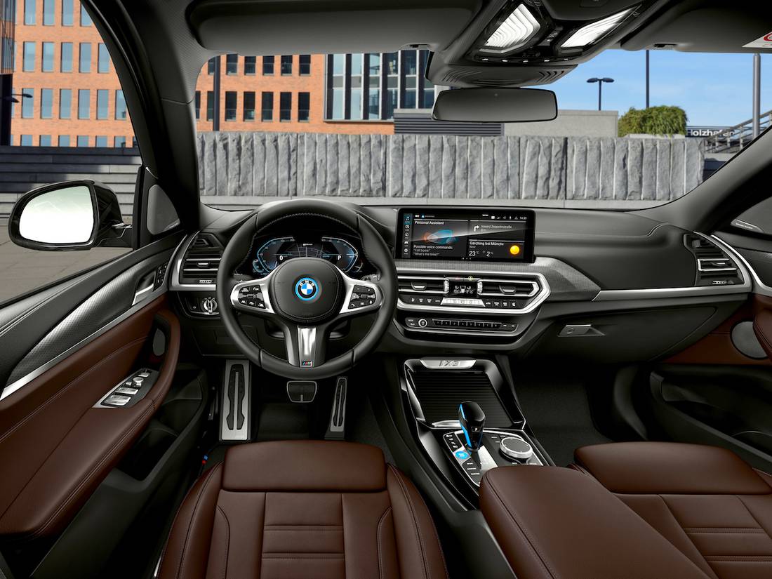 bmw-iX3-interieur