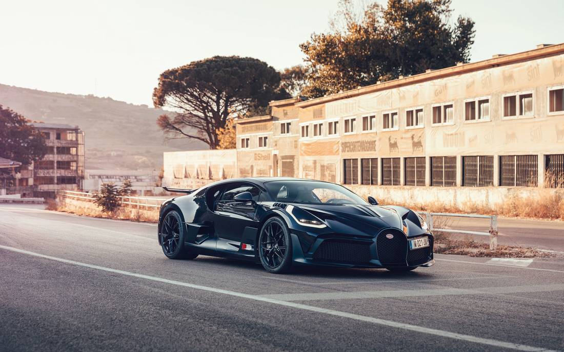 bugatti-divo-front