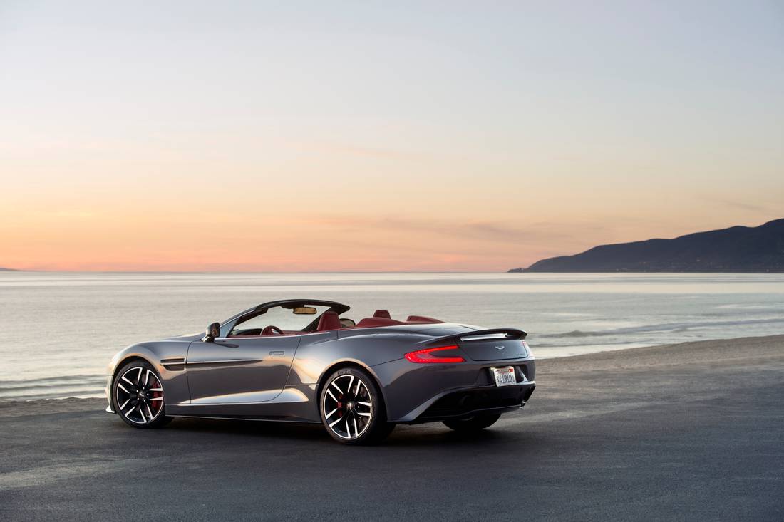 aston-martin-vanquish-s-side