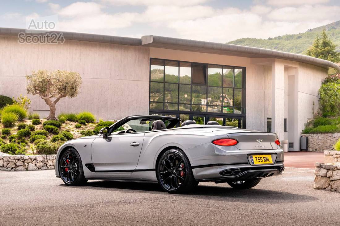 Bentley-Continental GTC S-2023 (4)