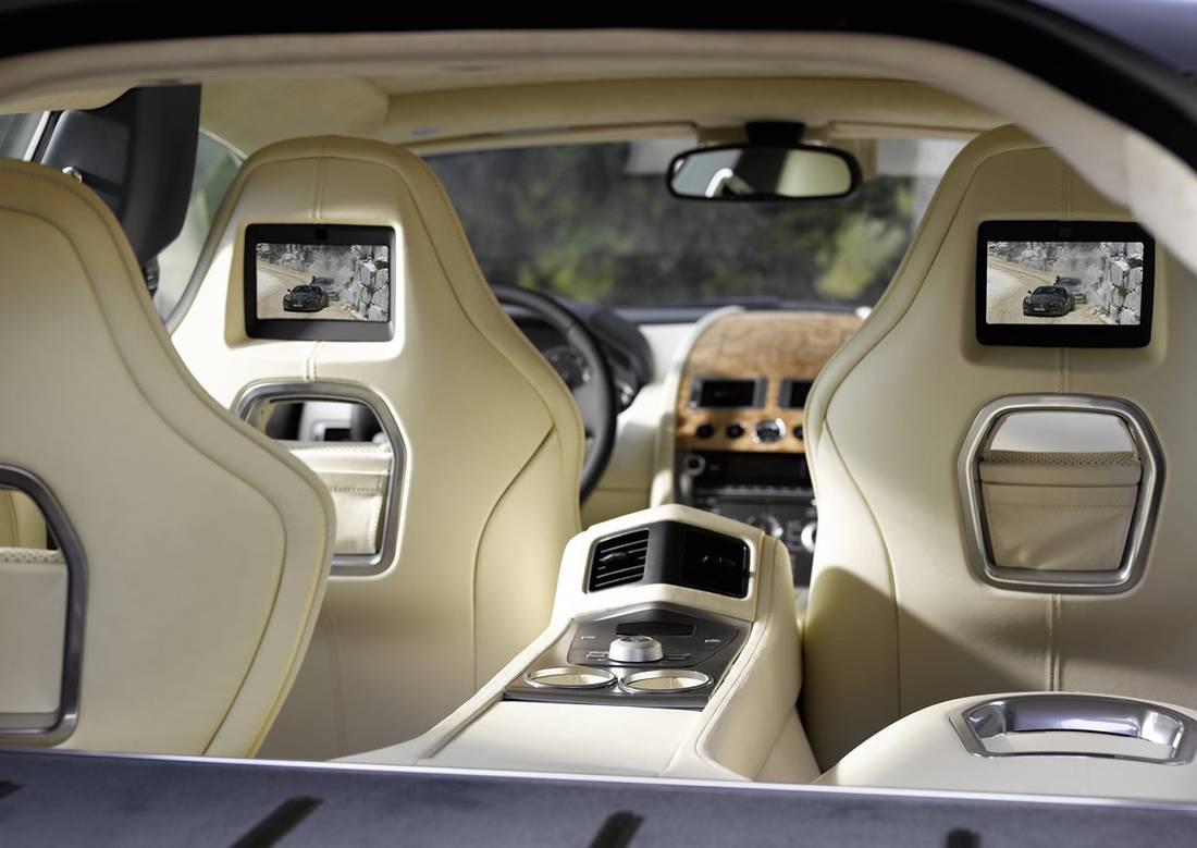 aston-martin-rapide-seats