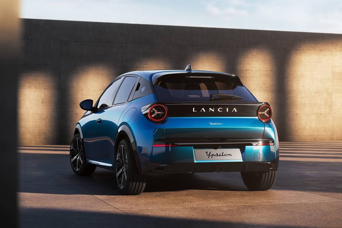 lancia-ypsilon-2024-heck