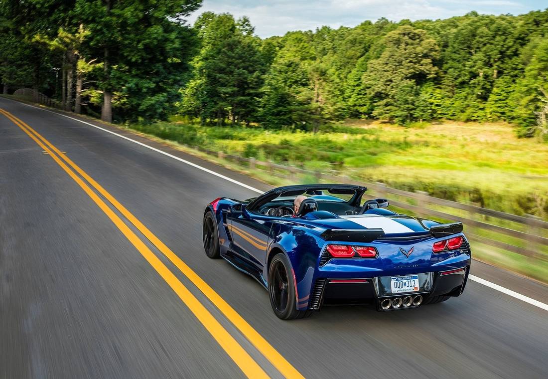 chevrolet-corvette-c7-grand-sport-back