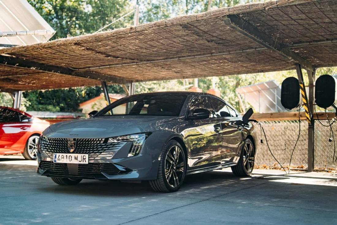 peugeot-508-gama-phev-2023