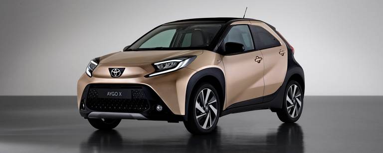 crossover compatto toyota 2022 - 1