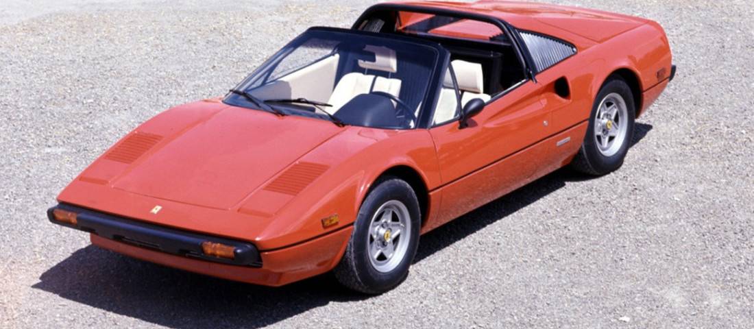 ferrari-308-interieur-1100