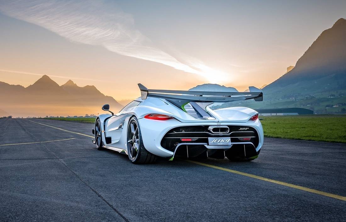 koenigsegg-jesko-back