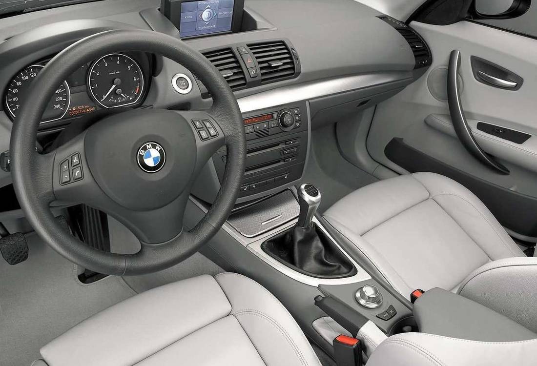 bmw-120-interior