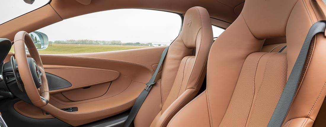 mclaren-570gt-seats