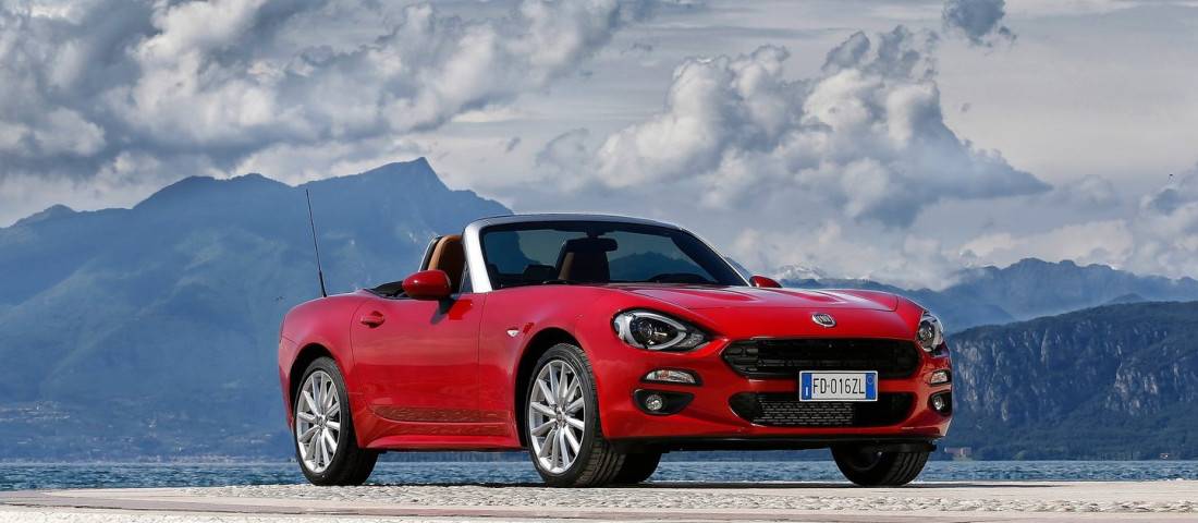 Fiat-124_Spider-2017-1600-0c-1100