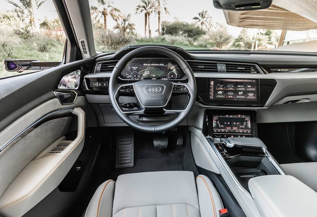 audi-e-tron-interior