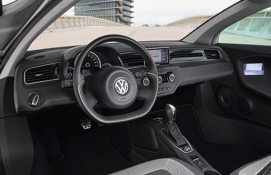 vw-xl1-interior