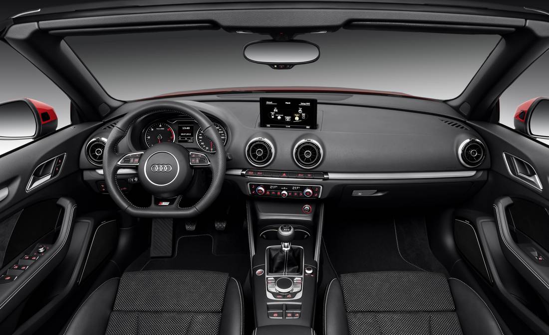 audi-a3-cabrio-interior