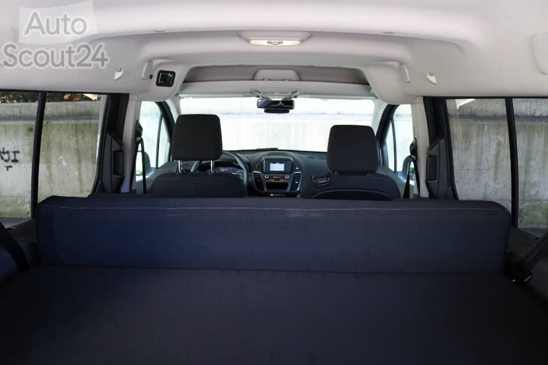 ford-transit-connect-trunk