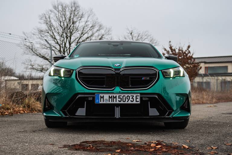 bmw-m5-g90-2025-frontansicht