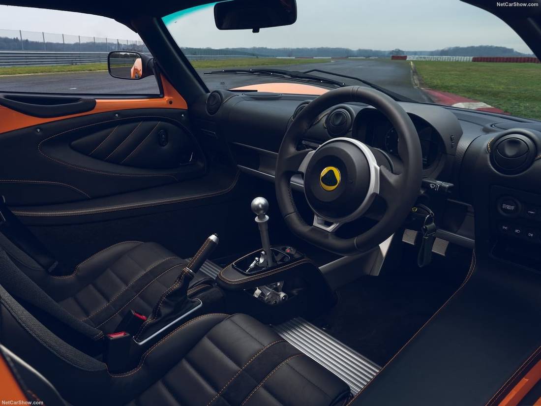 lotus-exige-interior.jpg