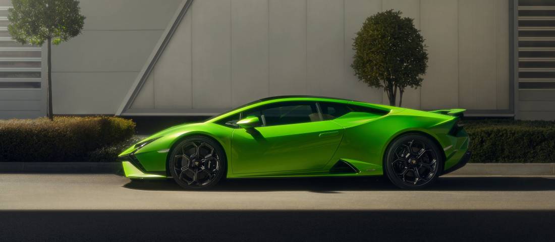 lamborghini-huracan-tecnica-side-1100