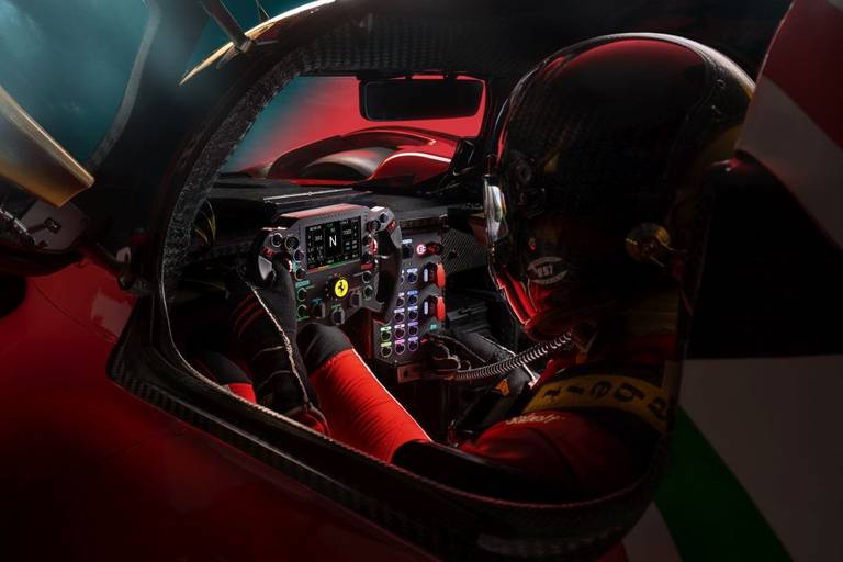 FERRARI 499P MODIFICATA DETAIL STEERING