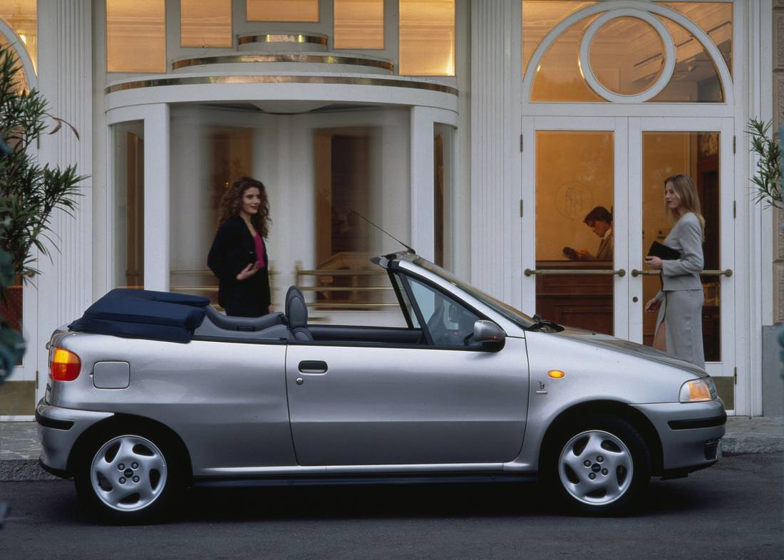 fiat-punto-cabrio-side