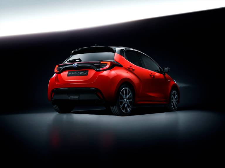 Yaris-2020-retro