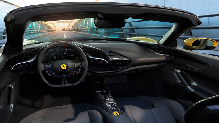 Ferrari sf90 spider interni