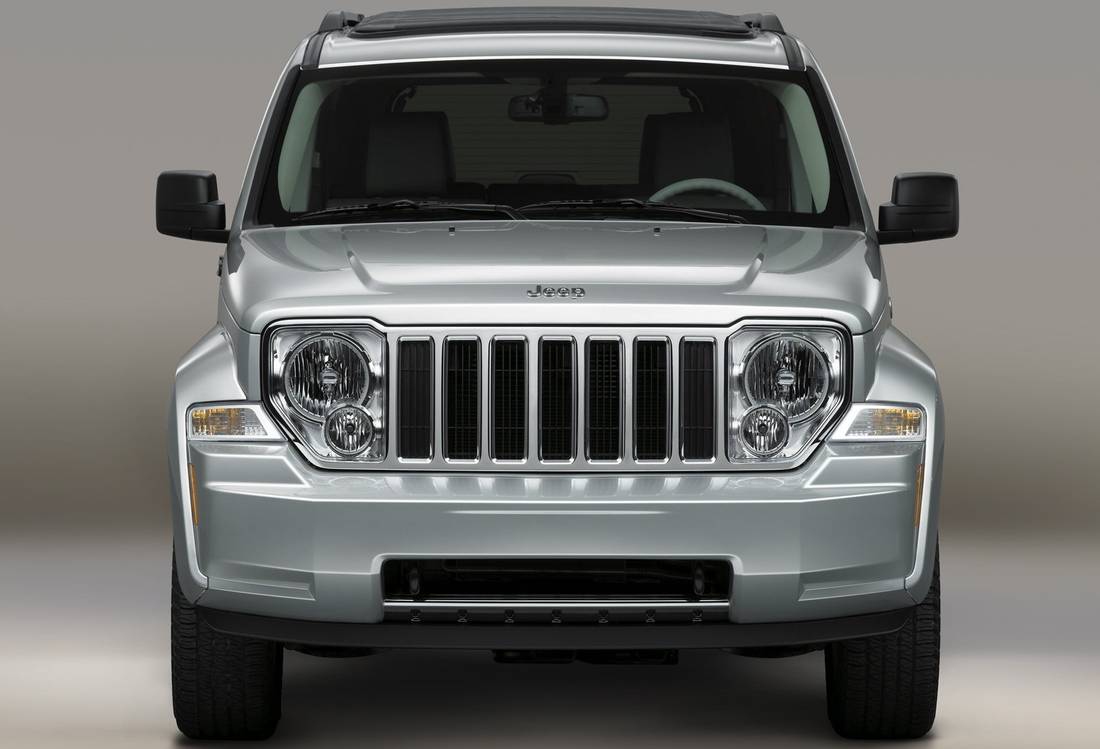 jeep-liberty-front