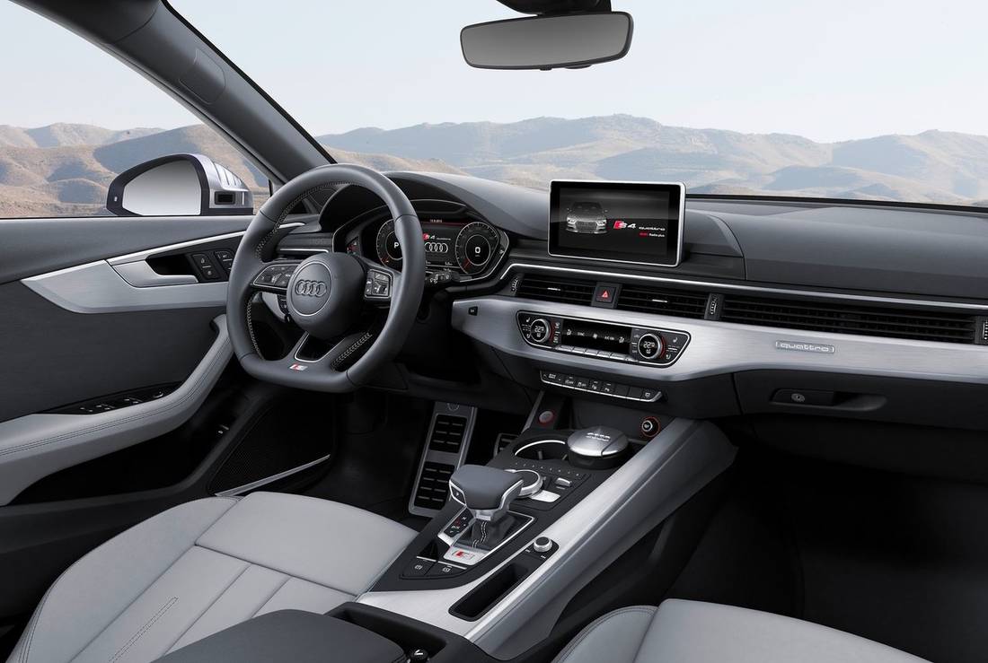 audi-s4-avant-interior