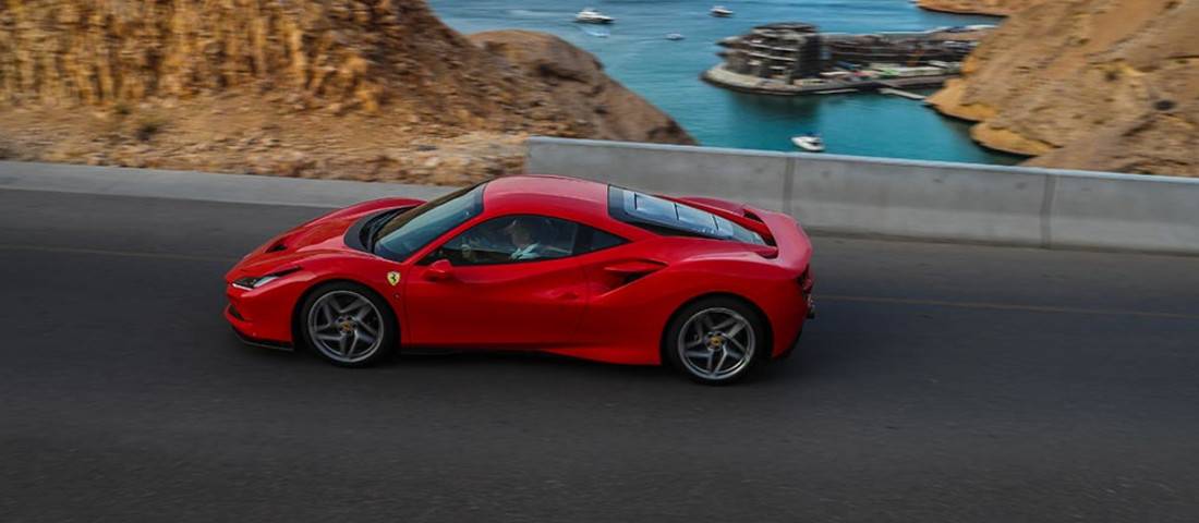 ferrari-f8-tributo-l-04-1100