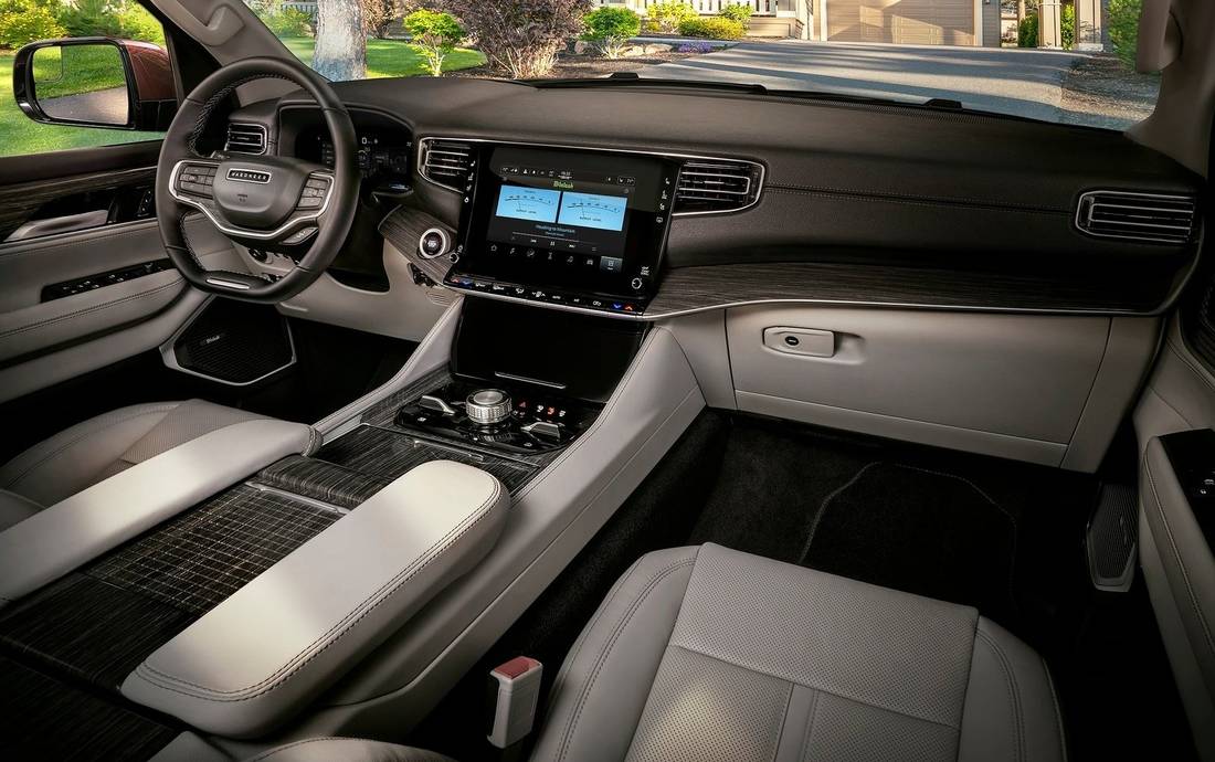 Jeep Wagoneer dimensioni, interni, motori, prezzi e concorrenti