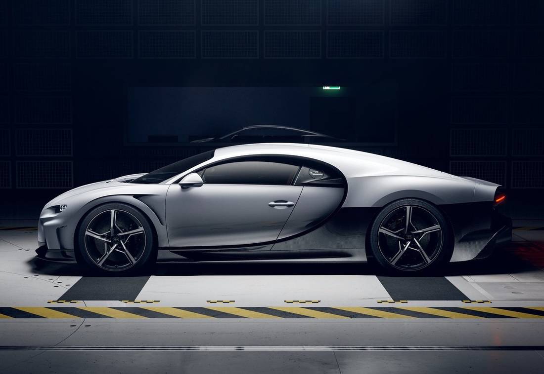 bugatti-chiron-super-sport-side