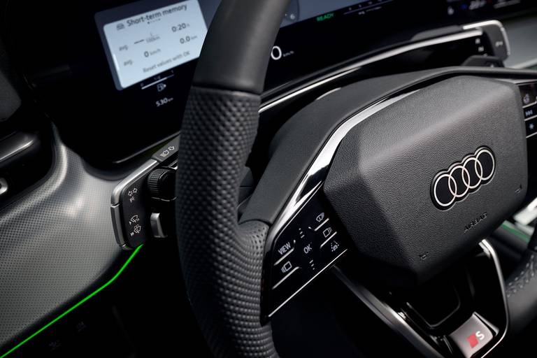 audi-q3-2025-bedieneinheit