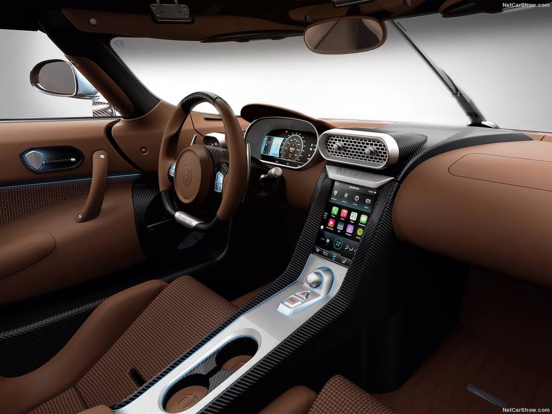 koenigsegg-regera-interieur