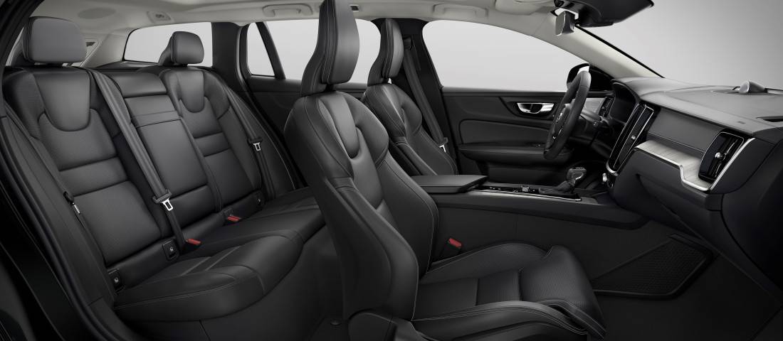 volvo-v60-cross-country-backseats