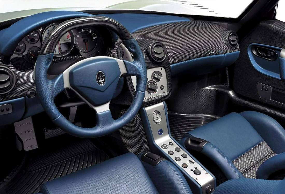 maserati-mc12-interieur