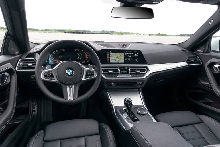  BMW M240i xDrive Coupé - interni