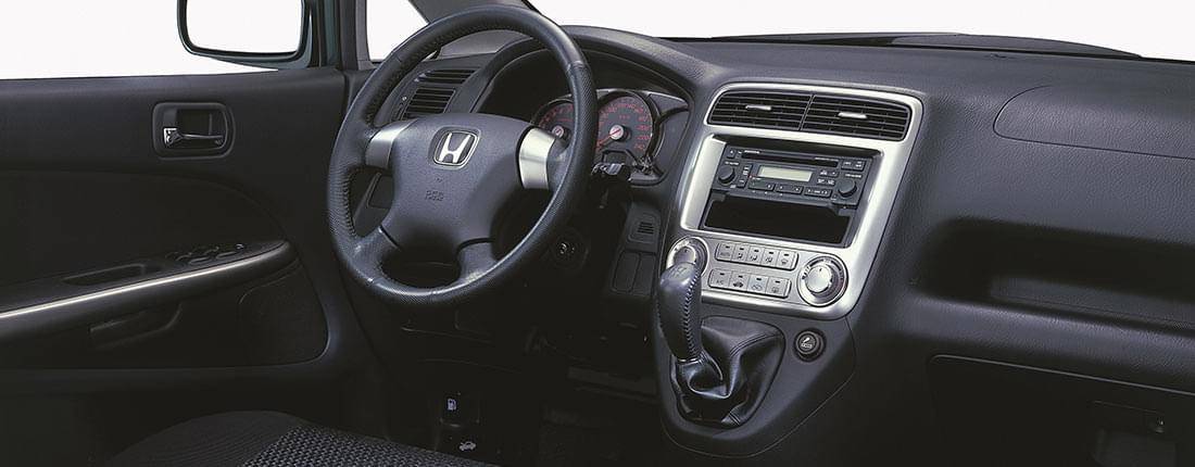 honda-stream-l-03.jpg