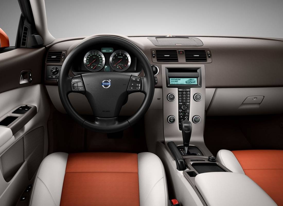 volvo-c30-interior 