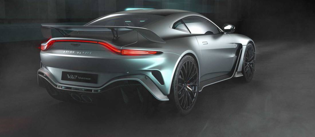 2022_Aston_Martin_V12_Vantage_8-1100