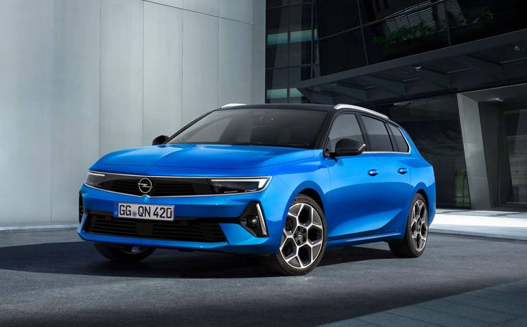 Opel Astra Sports Tourer frontale