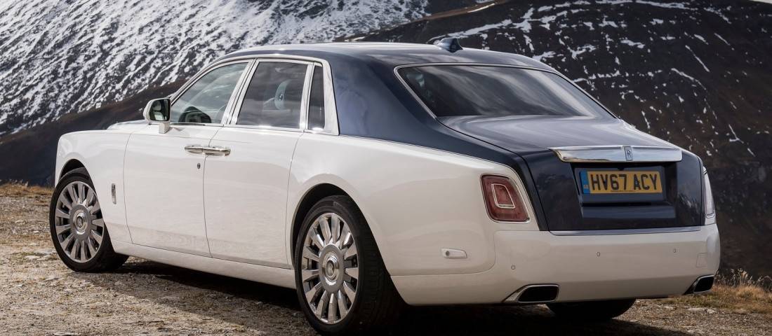 rolls-royce-phantom-back-1100