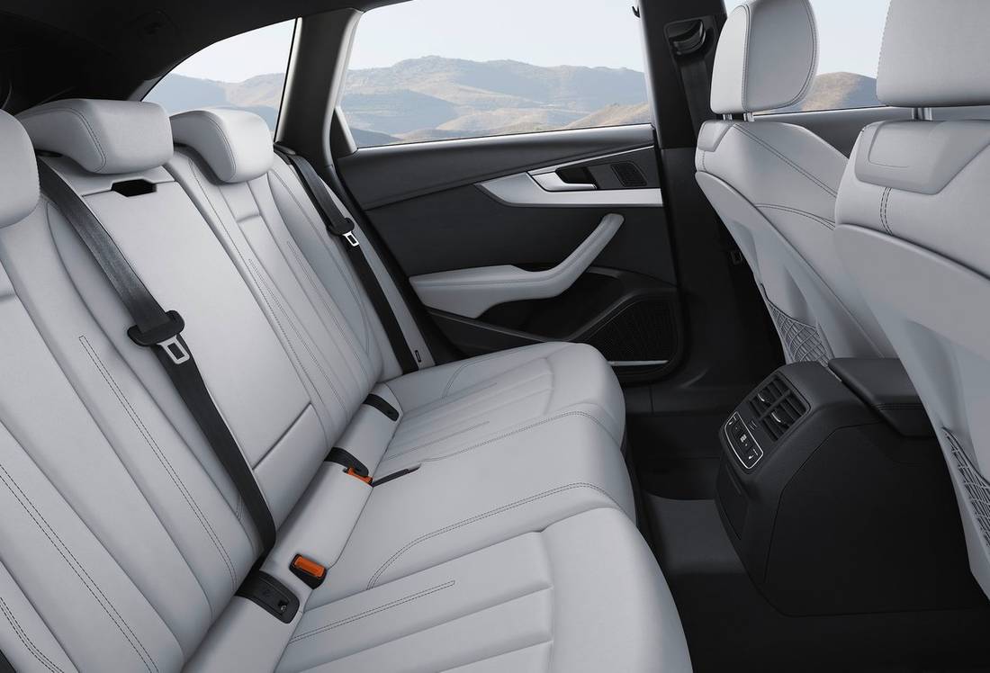 audi-s4-avant-seats