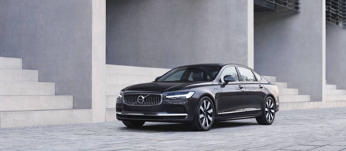 295005_S90_Recharge_T8_AWD_Platinum_Grey-1100.jpg