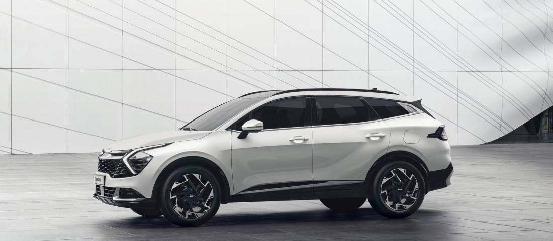 Kia-Sportage-2022-Hero-1100