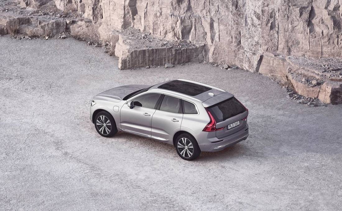 Volvo XC60: dimensioni, interni, motori, prezzi e concorrenti - AutoScout24