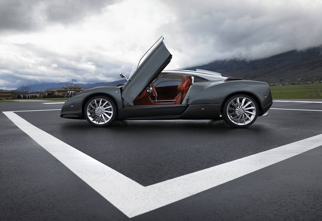 spyker-c12-zagato-side